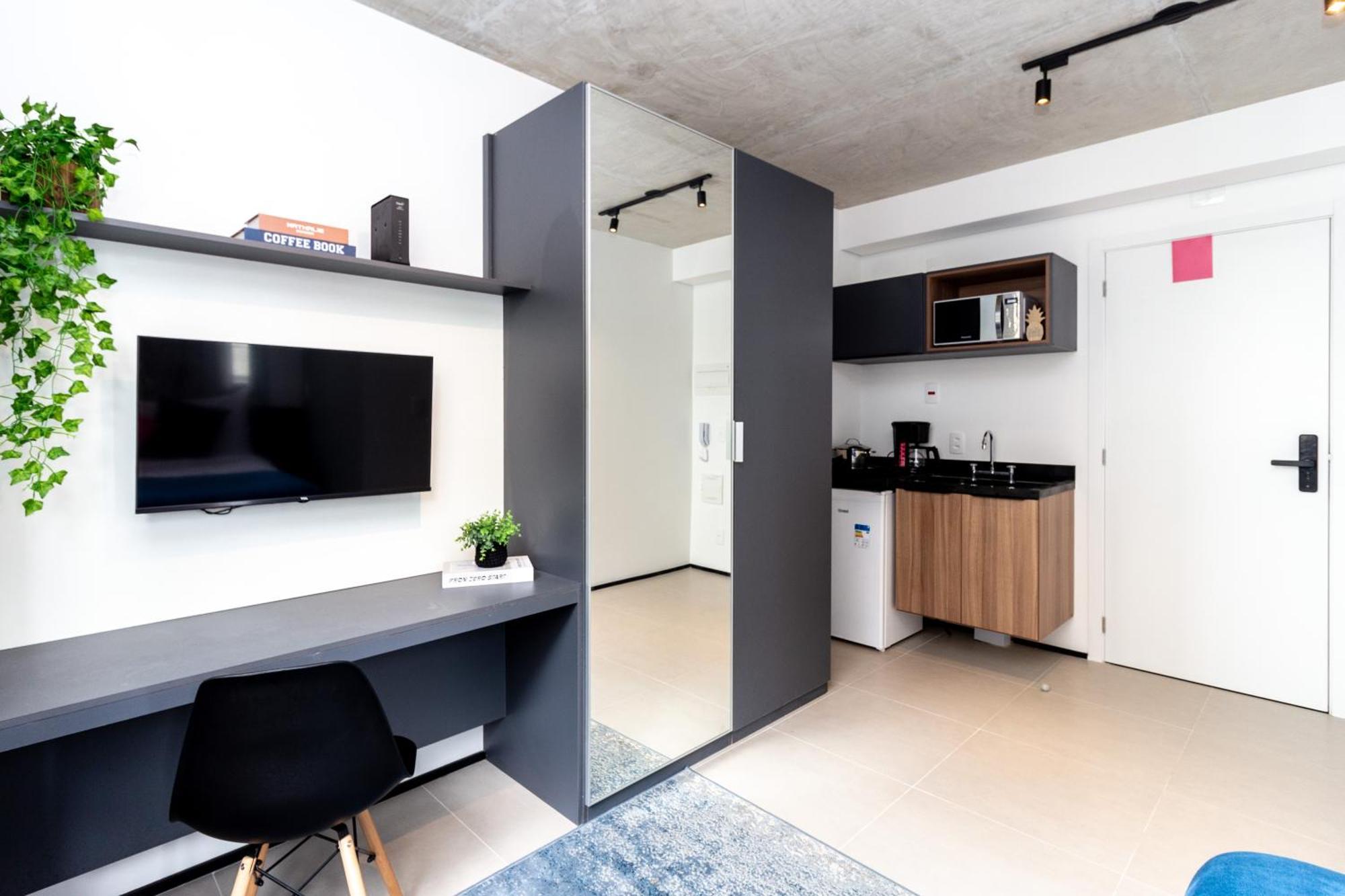 Apartamento 360 Vn Frei Caneca By Housi - Mobiliados *