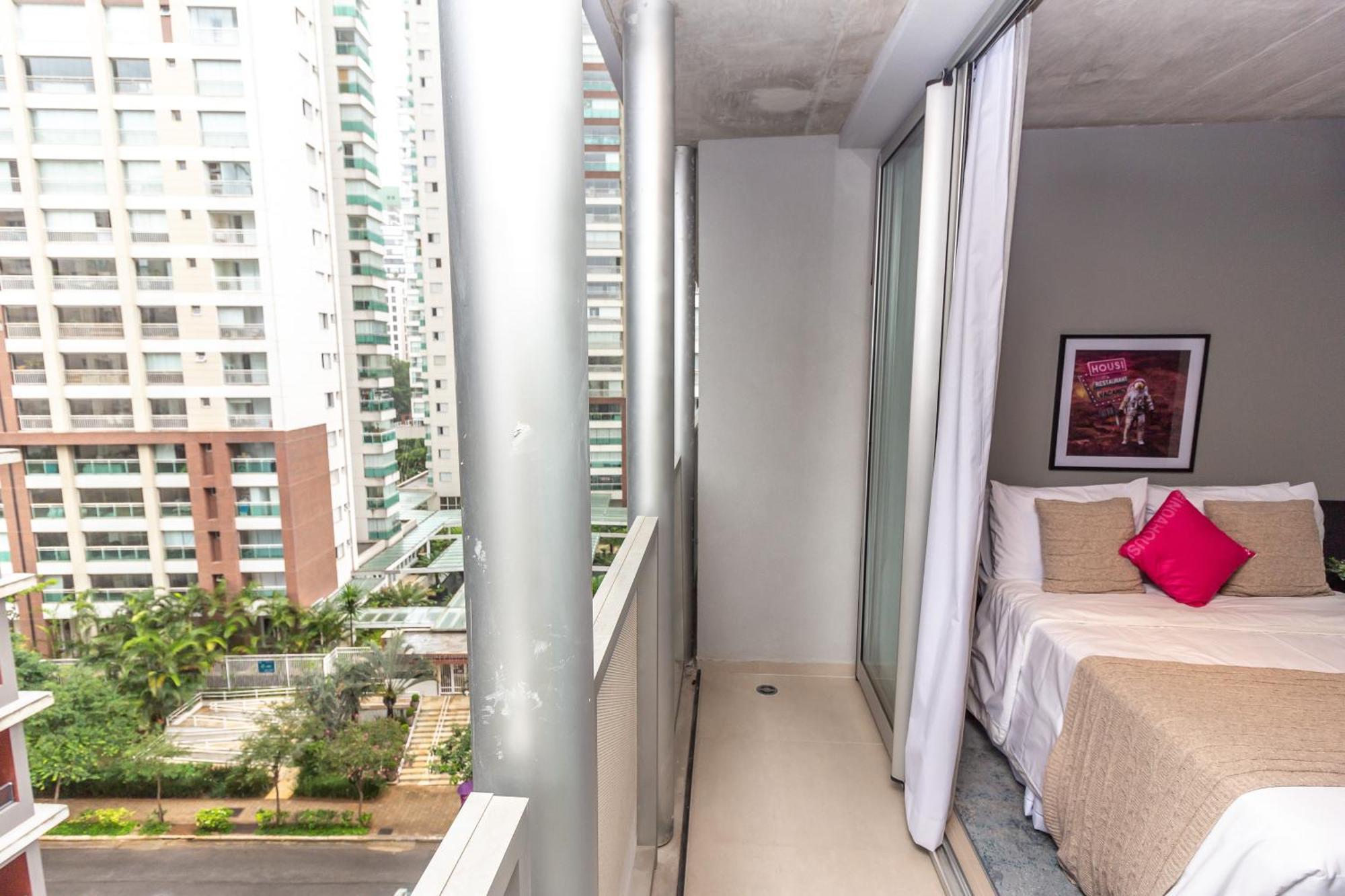 Apartamento 360 Vn Frei Caneca By Housi - Mobiliados
