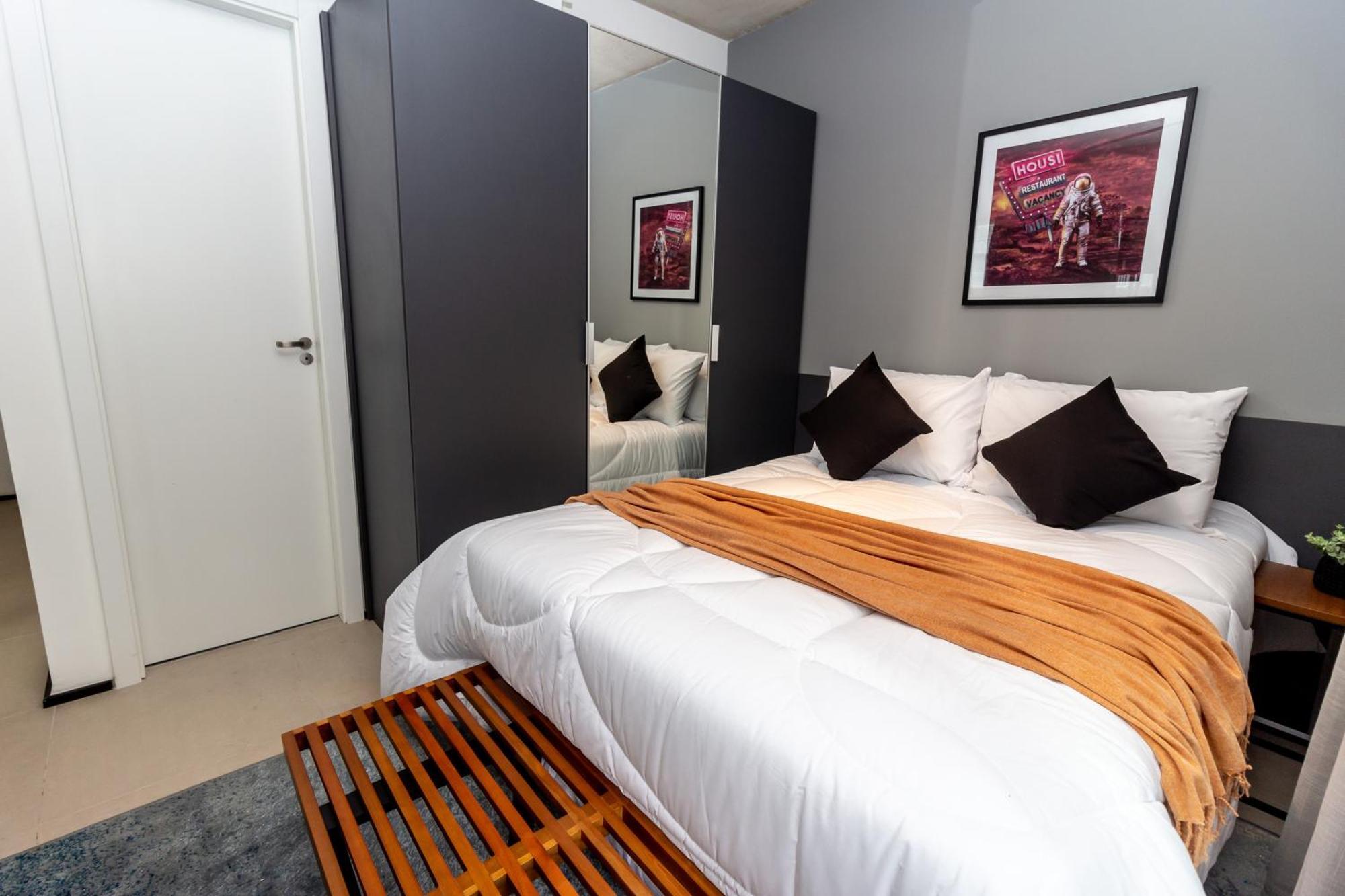 Apartamento 360 Vn Frei Caneca By Housi - Mobiliados São Paulo